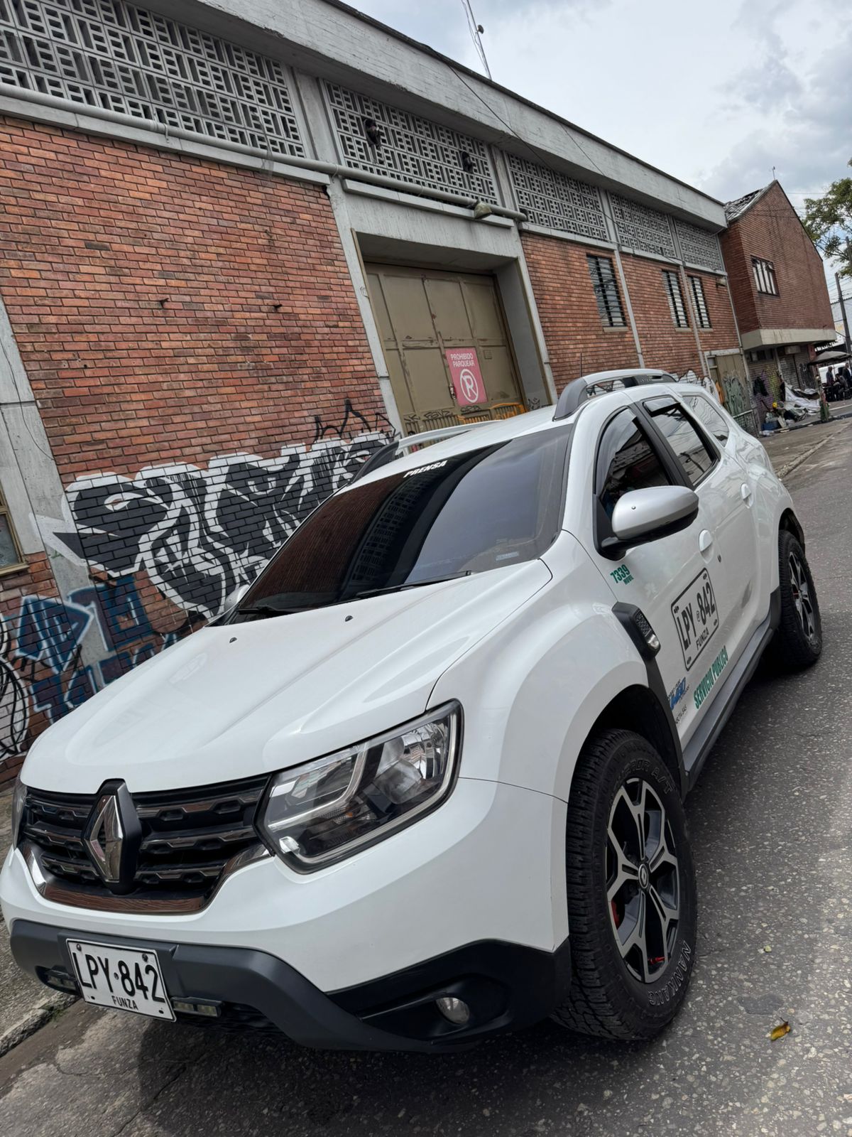 RENAULT DUSTER 4X4 - Image 7