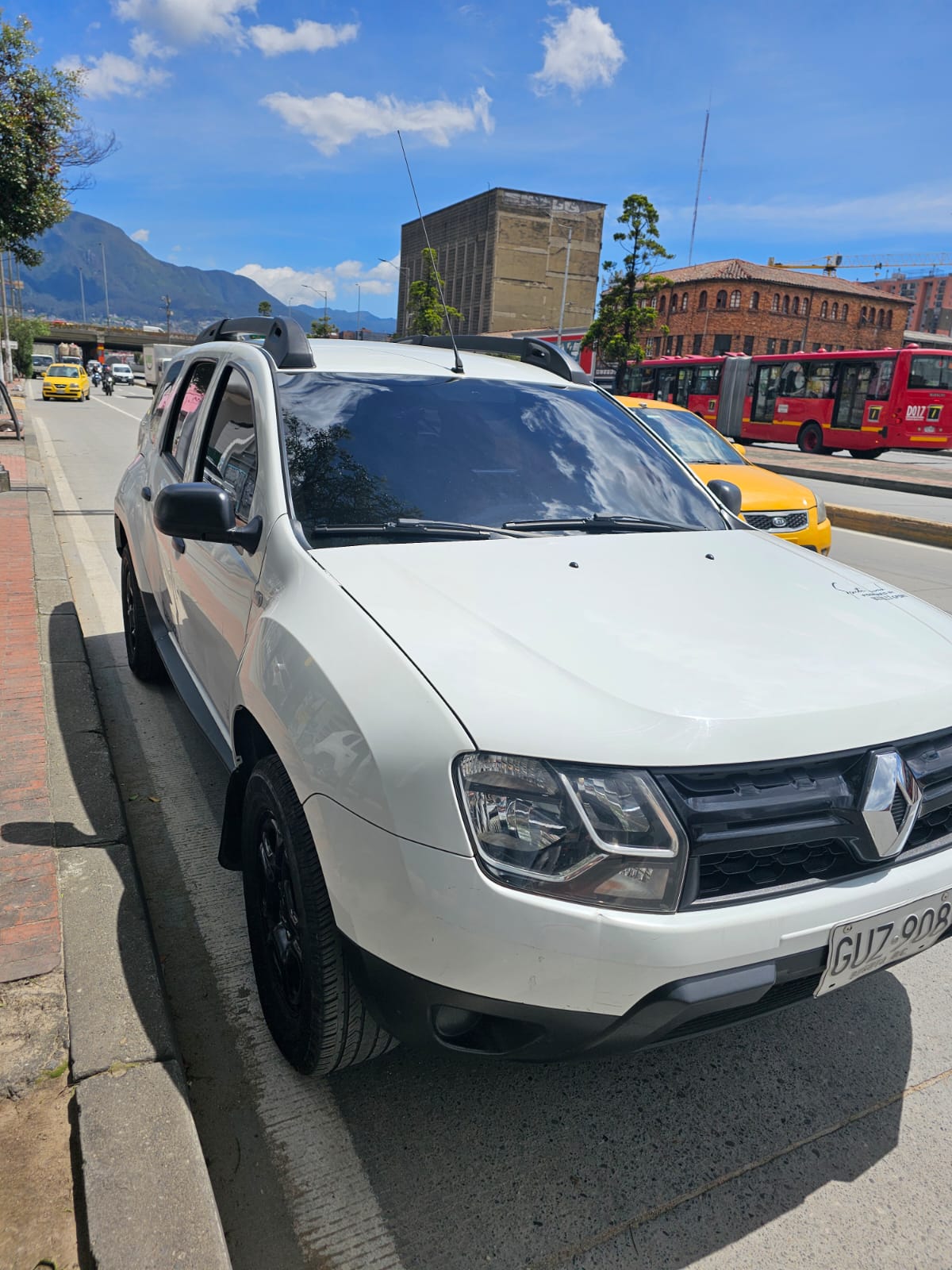 RENAULT DUSTER ZEN - Image 6