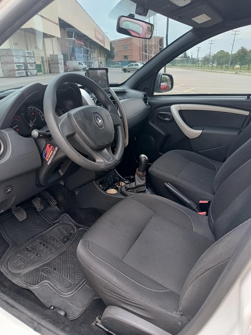 RENAULT DUSTER ZEN - Image 9